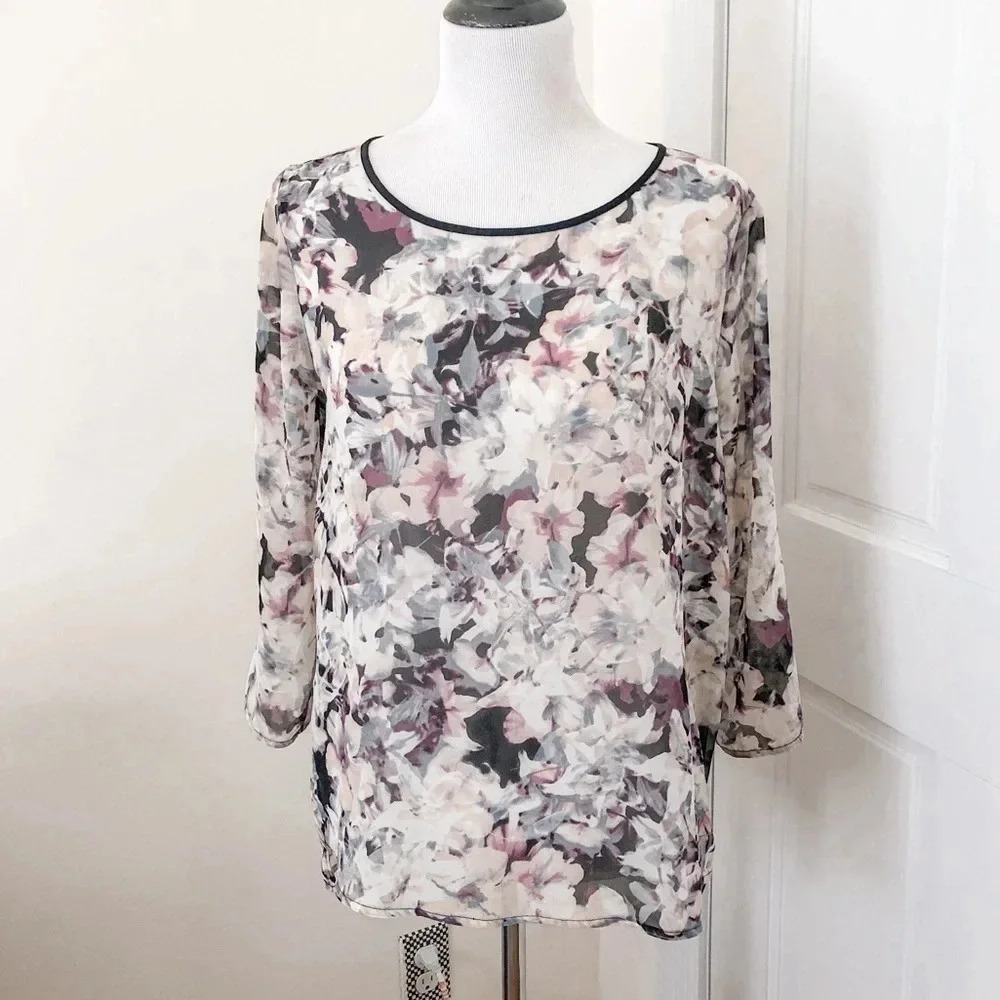 Sheer floral top size L